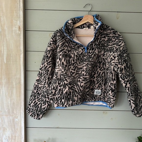 LEVIS Sherpa Sweatshirt - Picture 2 of 5